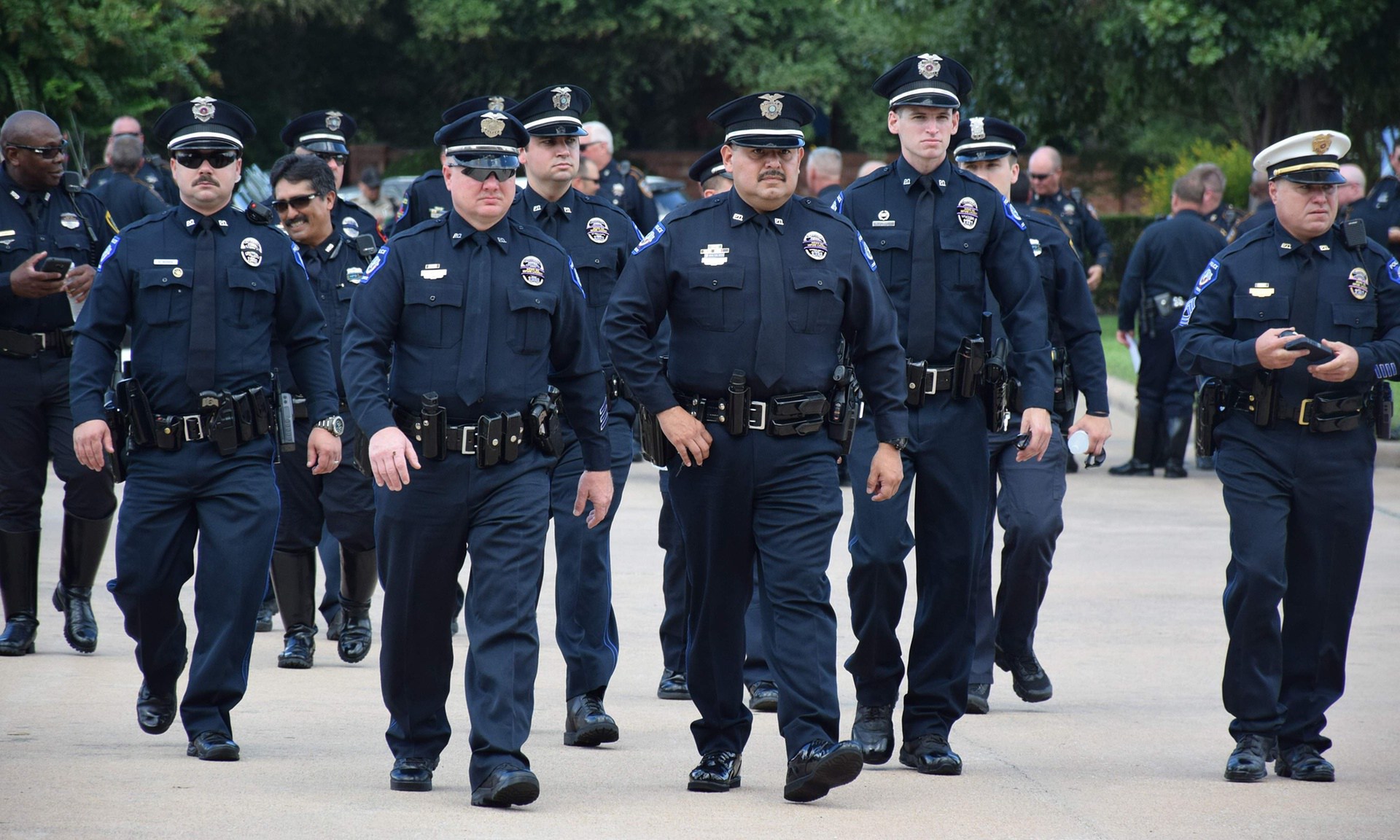 Image of police officers