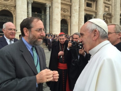 Pope-Francis-Rabbi-Sandmel-2015-600x450.jpg